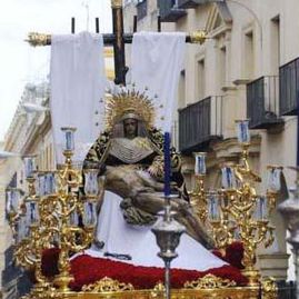 Taller de Dorado Nuestra Señora del Carmen servicio de restauración de pasos 1